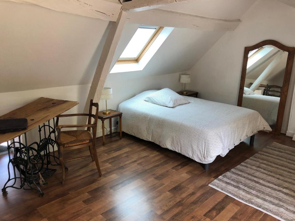 Le Grand Appartement - 90m2- 2 chb , 1 mezzanine - 6pers Romorantin-Lanthenay Esterno foto